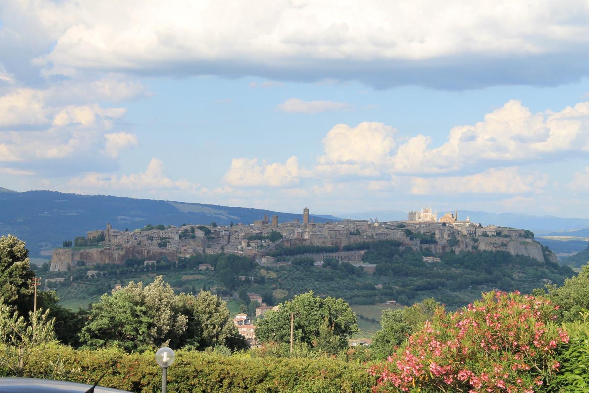 Agriturismo Borgo Pirolino Orvieto Zimmer foto