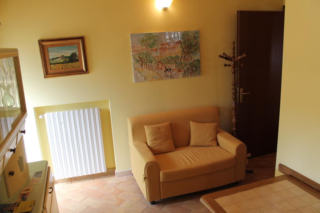 Agriturismo Borgo Pirolino Orvieto Zimmer foto