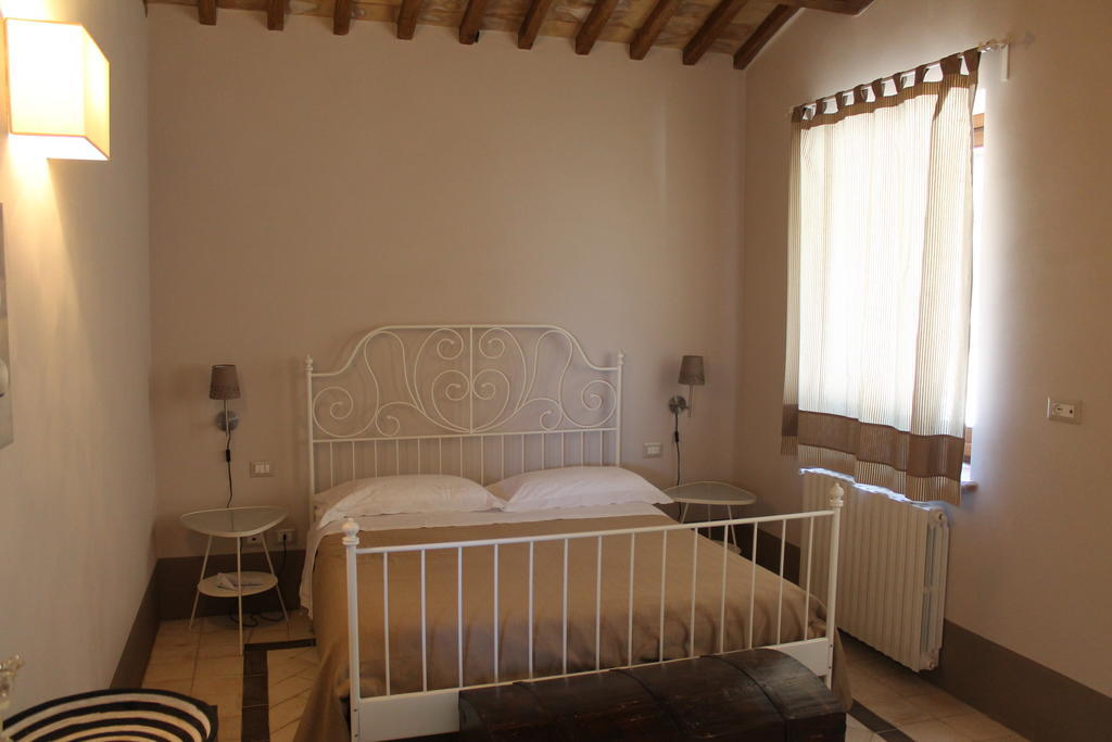 Agriturismo Borgo Pirolino Orvieto Zimmer foto